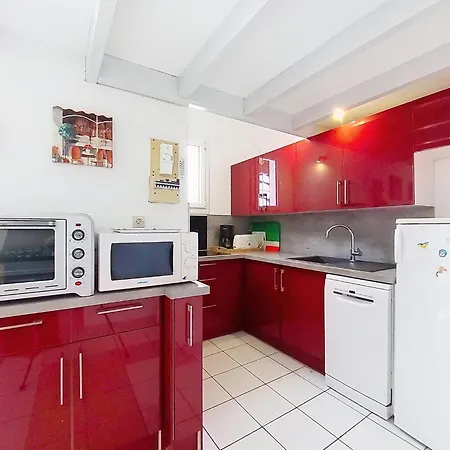 Les Palmyriennes-4 By Interhome *