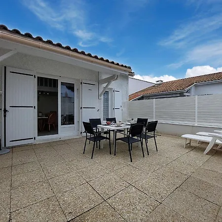 Les Palmyriennes-4 By Interhome *
