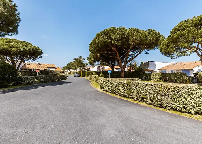 Les Palmyriennes-4 By Interhome